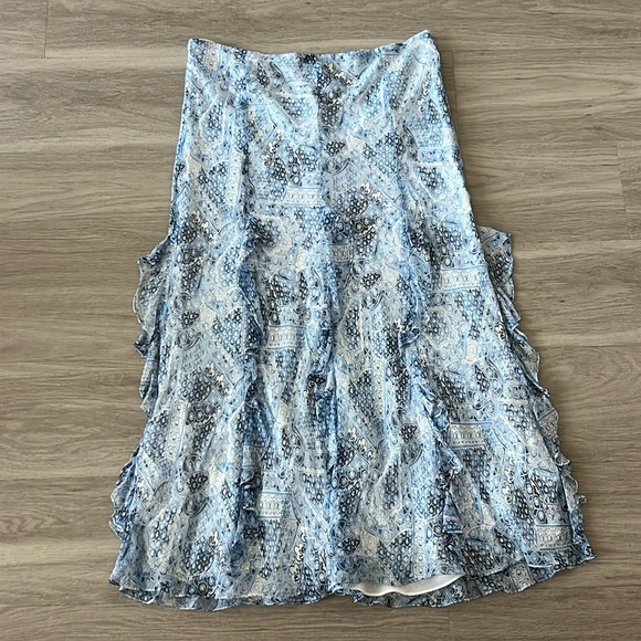 Lauren Ralph Lauren Dresses & Skirts - Lauren Ralph Lauren 100%Silk Skirt with ruffles